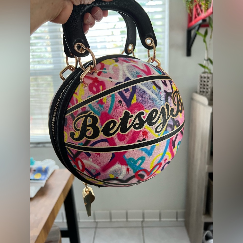 Betsey ball bag